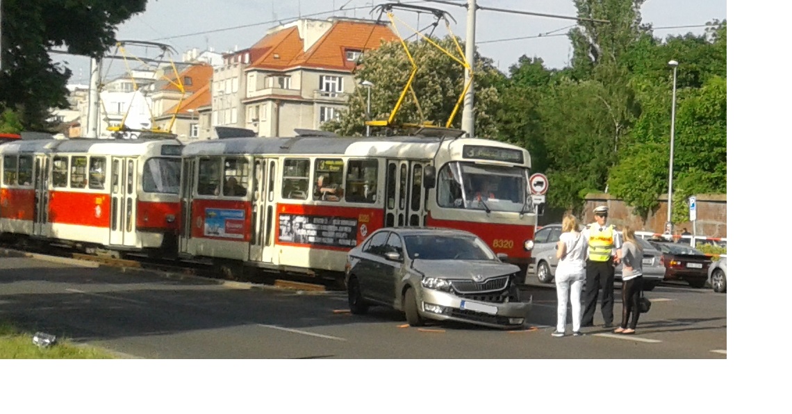 Dopravní nehoda s tramvají